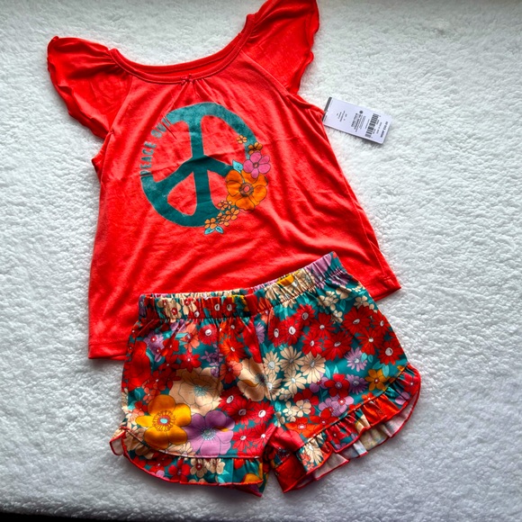 Carter’s pajama short and tee set. Multicolor. Girls size 6 - Picture 4 of 5